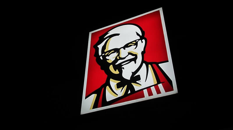 дедушка с логотипа KFC кингуру